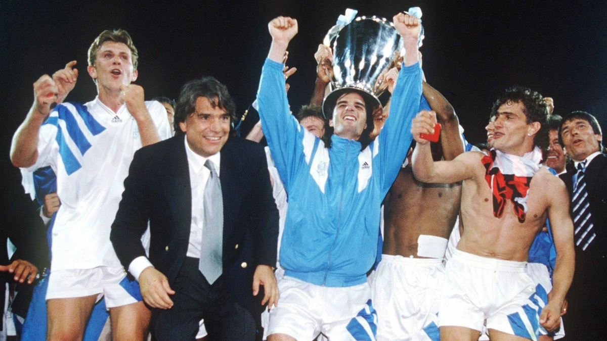 post card blogs de futebol _ champions league history at futbol emotion PT - marseille CL.webp